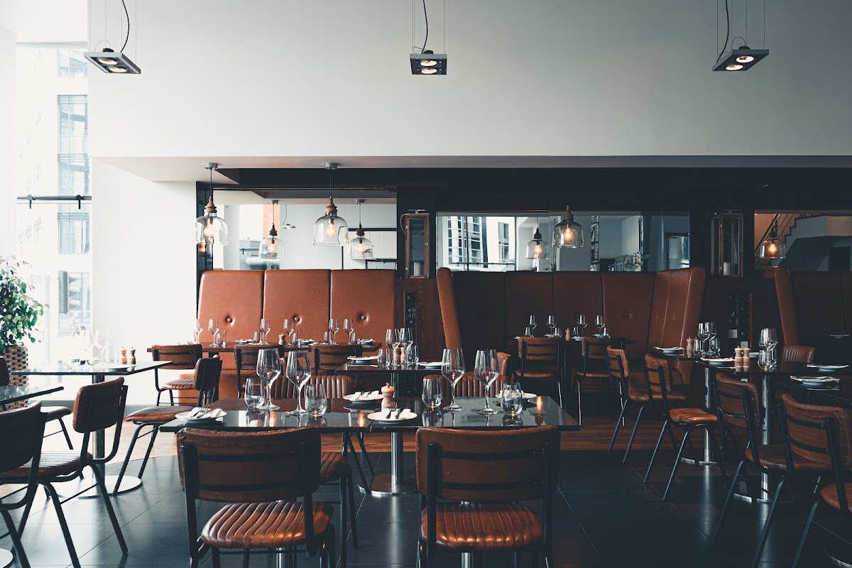 The Whitehall Restaurant & Bar